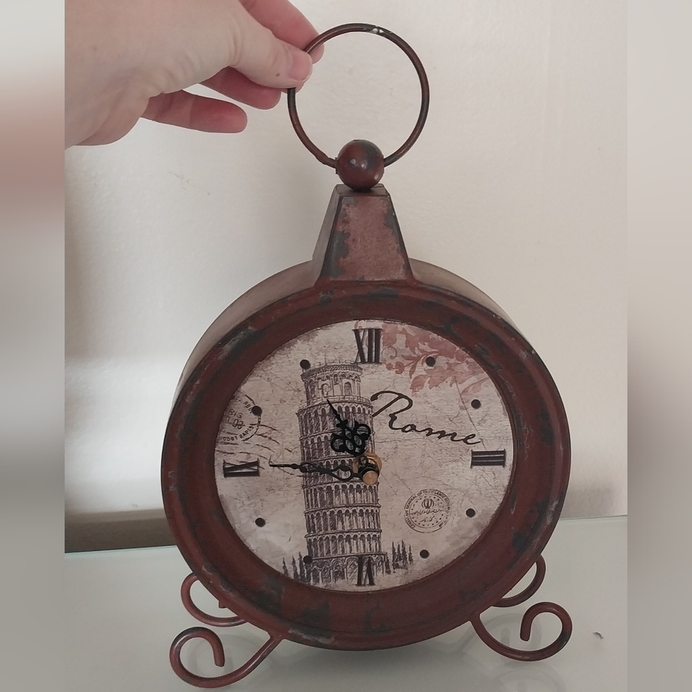 Rustic Clock In Great Condition - Picture 7 of 8